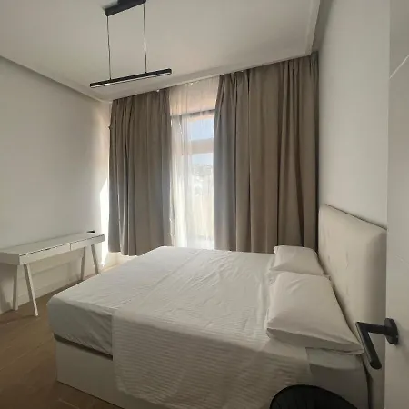 Appartamento Luxury Pool Apartament Americas *